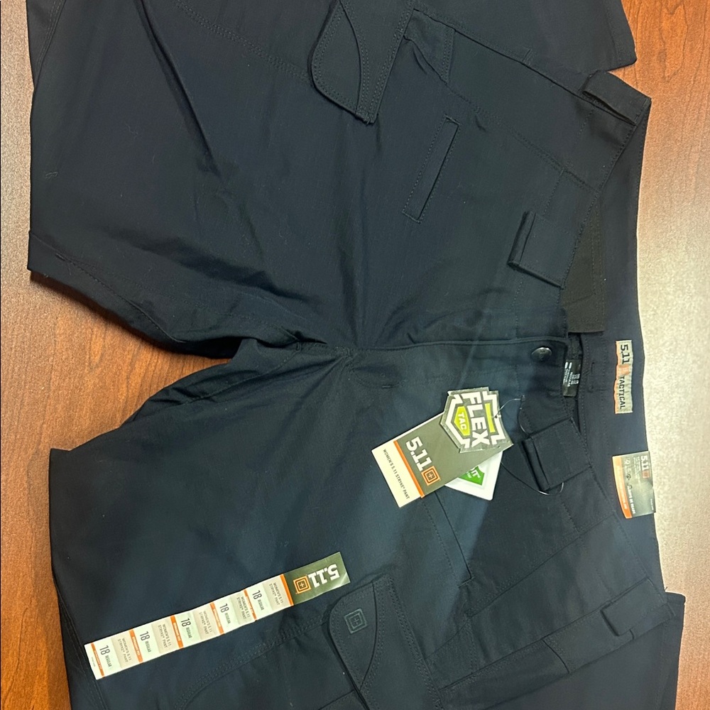 5.11 Tactical Women’s Navy Stryke Pants 18 Regular